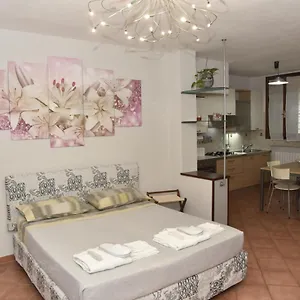 casa-emanuela-il-nostro-nido-damore.emilia-romagnahotels.net/